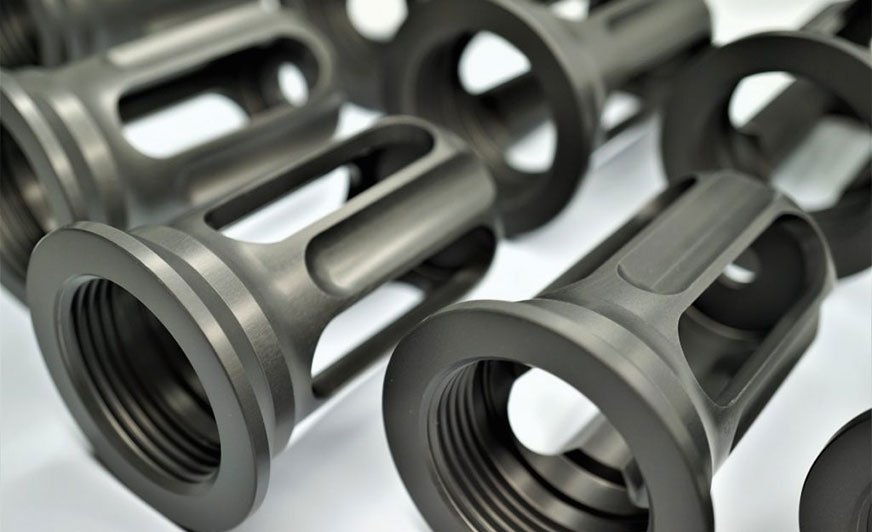 Anodowanie zapewnia aluminium większą odporność mechaniczną i wytrzymałość na korozję.