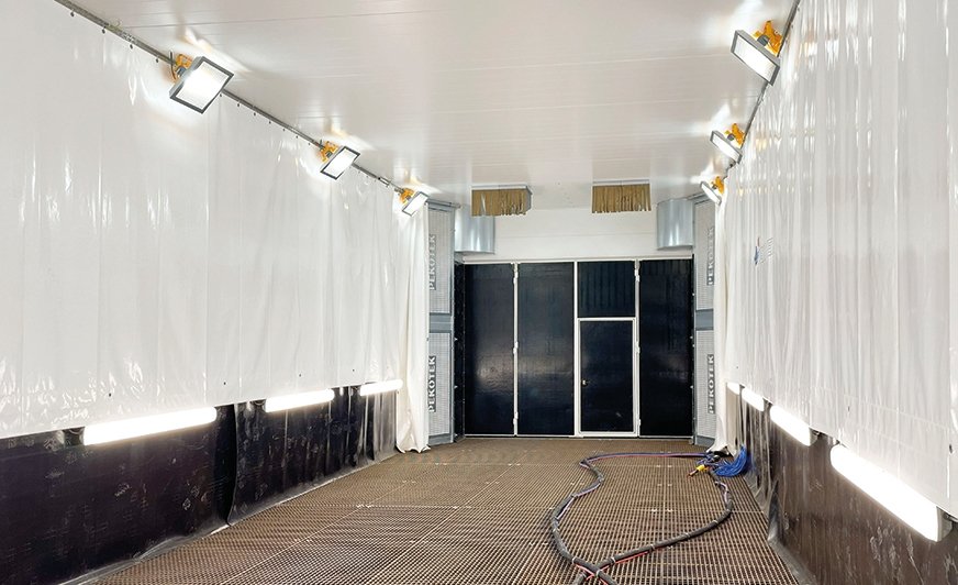 Śrutowanie i malowanie w tej samej komorze? Tak, to możliwe!